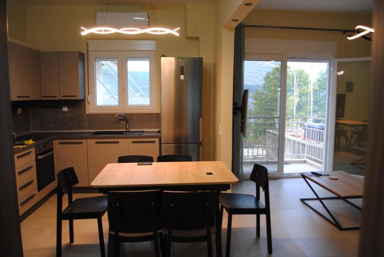 Appartement Sea Breeze à Nea Iraklitsa Extérieur photo